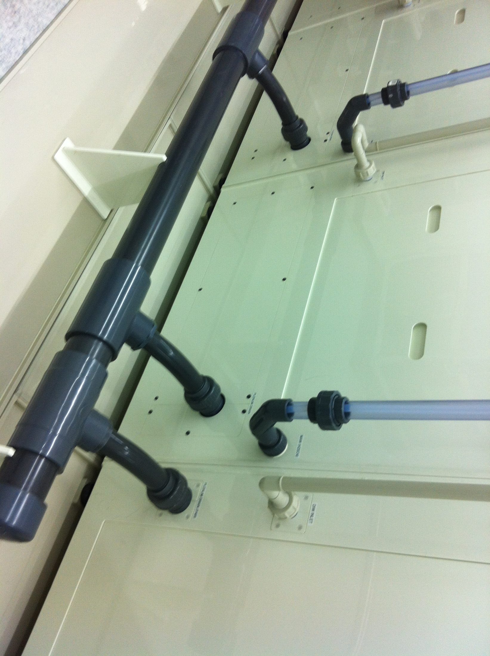 Clean-room process pipework